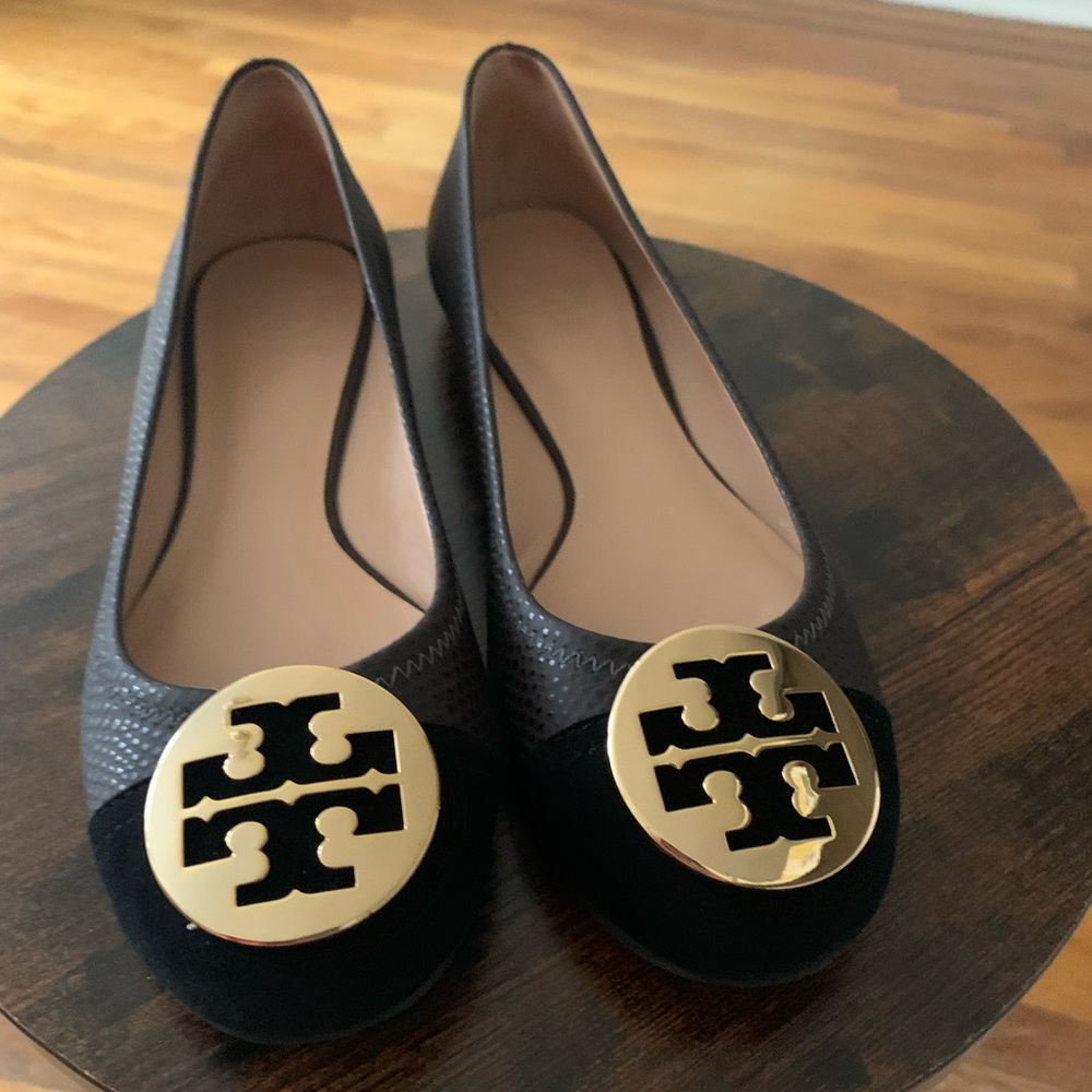 Tory Burch flats, size 10, only worn once, black